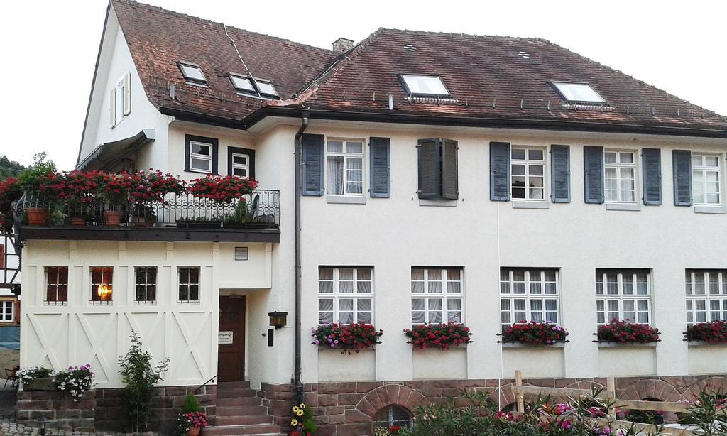 Hotel Garni Gernsbach Buitenkant foto